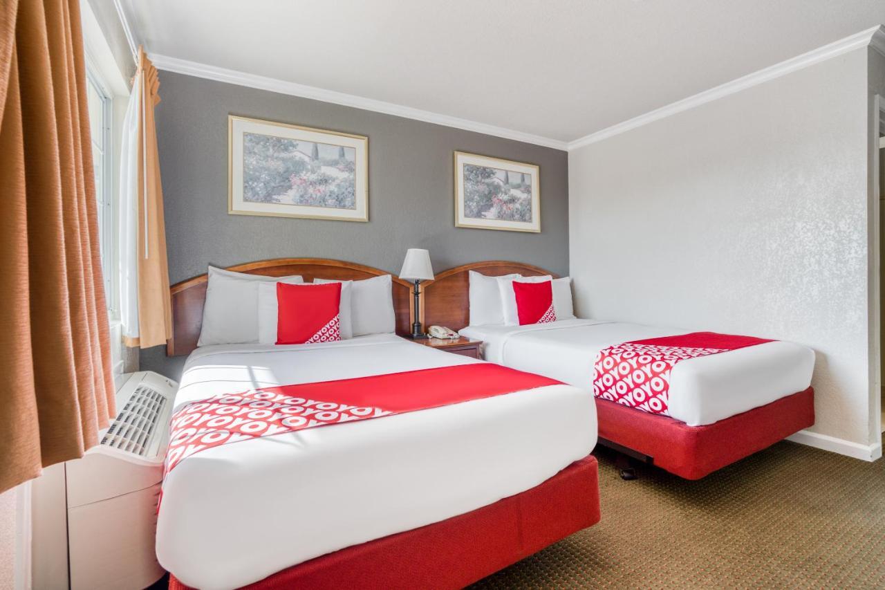 Americas Best Value Inn - ペタルーマ エクステリア 写真